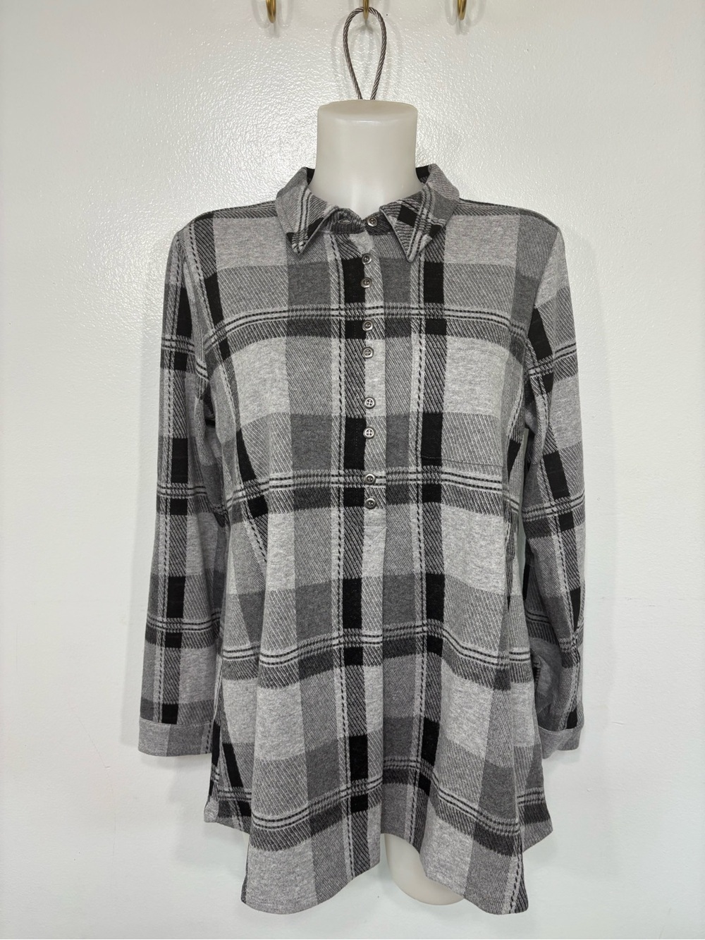 Soft Surroundings Grey Black Knit Plaid Flannel Tunic Top Size M